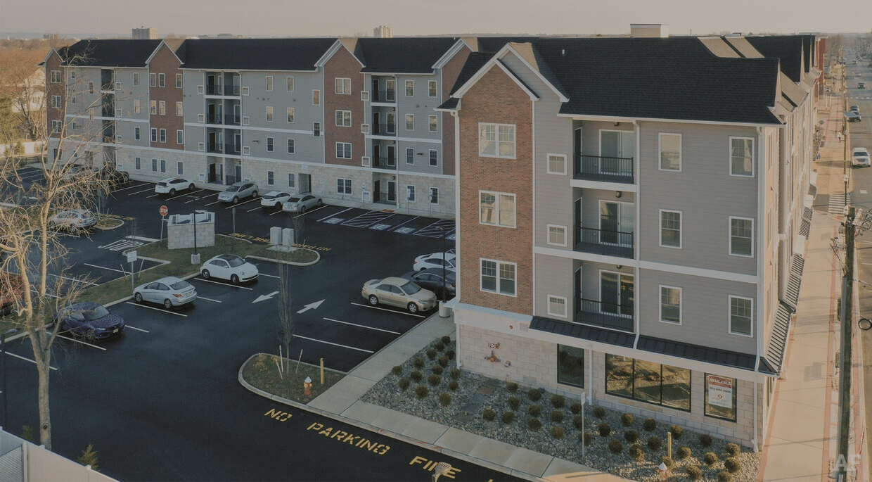 745 Hamilton Luxury 1 & 2 Bedroom Apartments in Somerset, New Jersey
